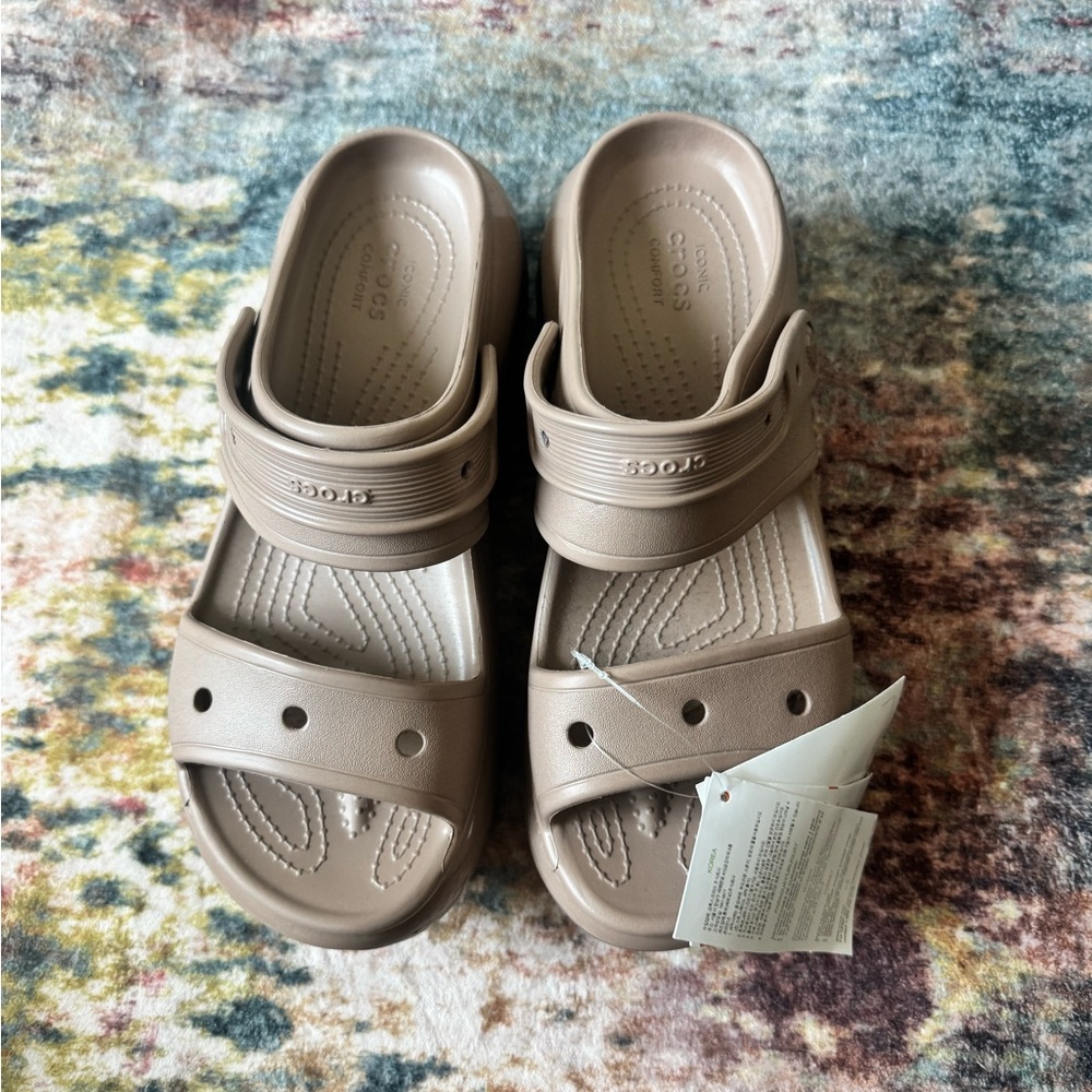 CROCS Mega Crush Sandals Latte Women’s Size 11 NWT - Picture 3 of 6